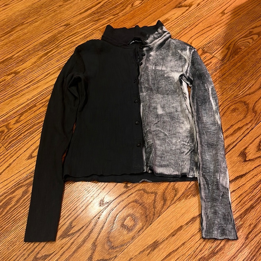 Zara Woman’s Black Button Sweater Size S